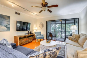 Bradenton Beach Condo with Balcony Walk to Shore!